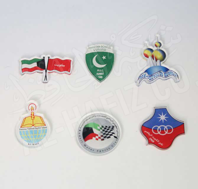 بـادجات أكريليك ( قص ليزر وطباعة بالأشعة فوق بنفسجية ألوان كاملة)