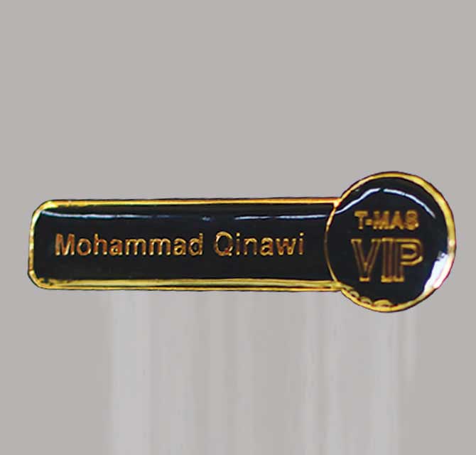 بادج اسم مطلي راتينج