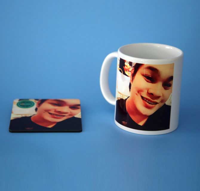 كوب وكوستر شاي ـ سيلفي