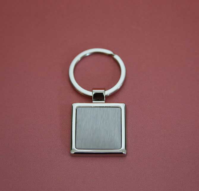 ميدالية مفاتيح معدنية  ــ مربعة