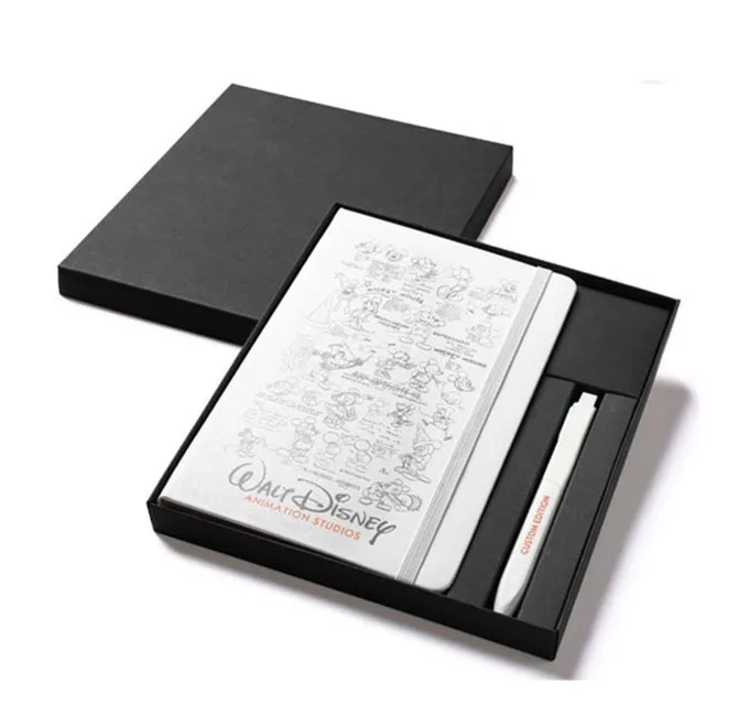 Moleskine Classic - طقم دفتر كبير وقلم Go (أبيض)