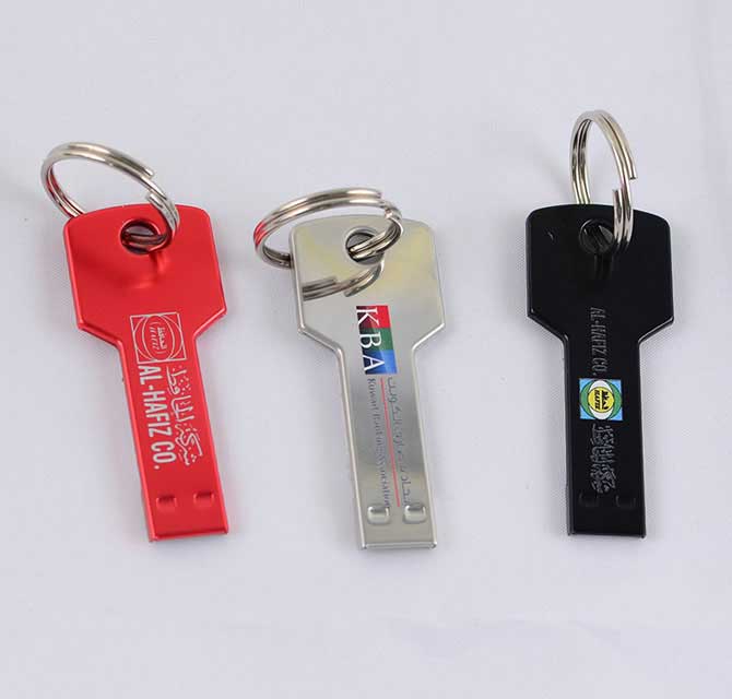 USB 8GB ـ شكل مفتاح معدني  ـ متنوع