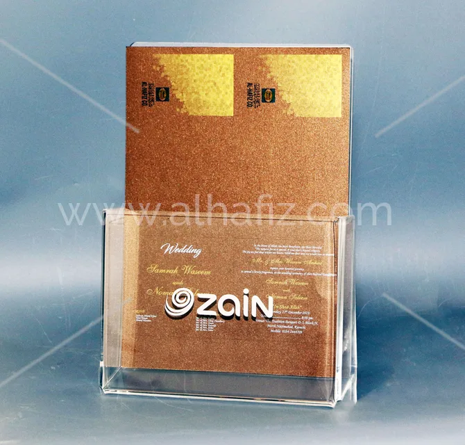 حامل بروشورات أكريليك مع بطاقة مطبوعة