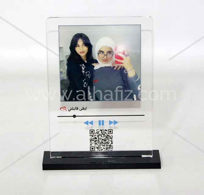 لوحة موسيقية أكريليك مع صورة ورمز QR