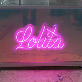 لافتات LED بأنابيب نيون لافتات LED بأنابيب نيون